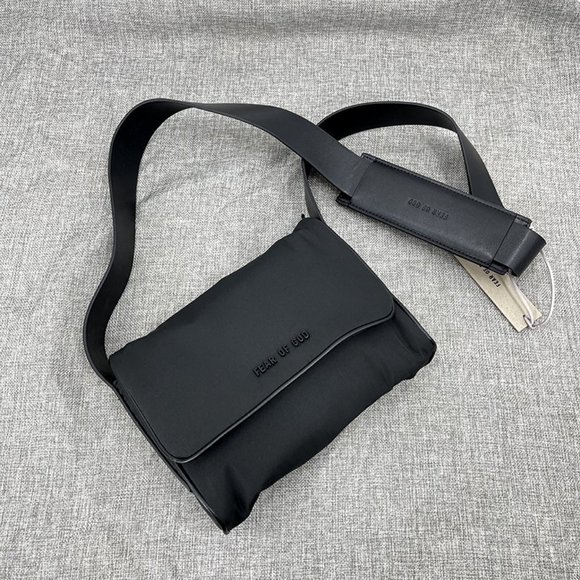 FOG Black Shoulder Bag Oblique Straddle Chest Bag